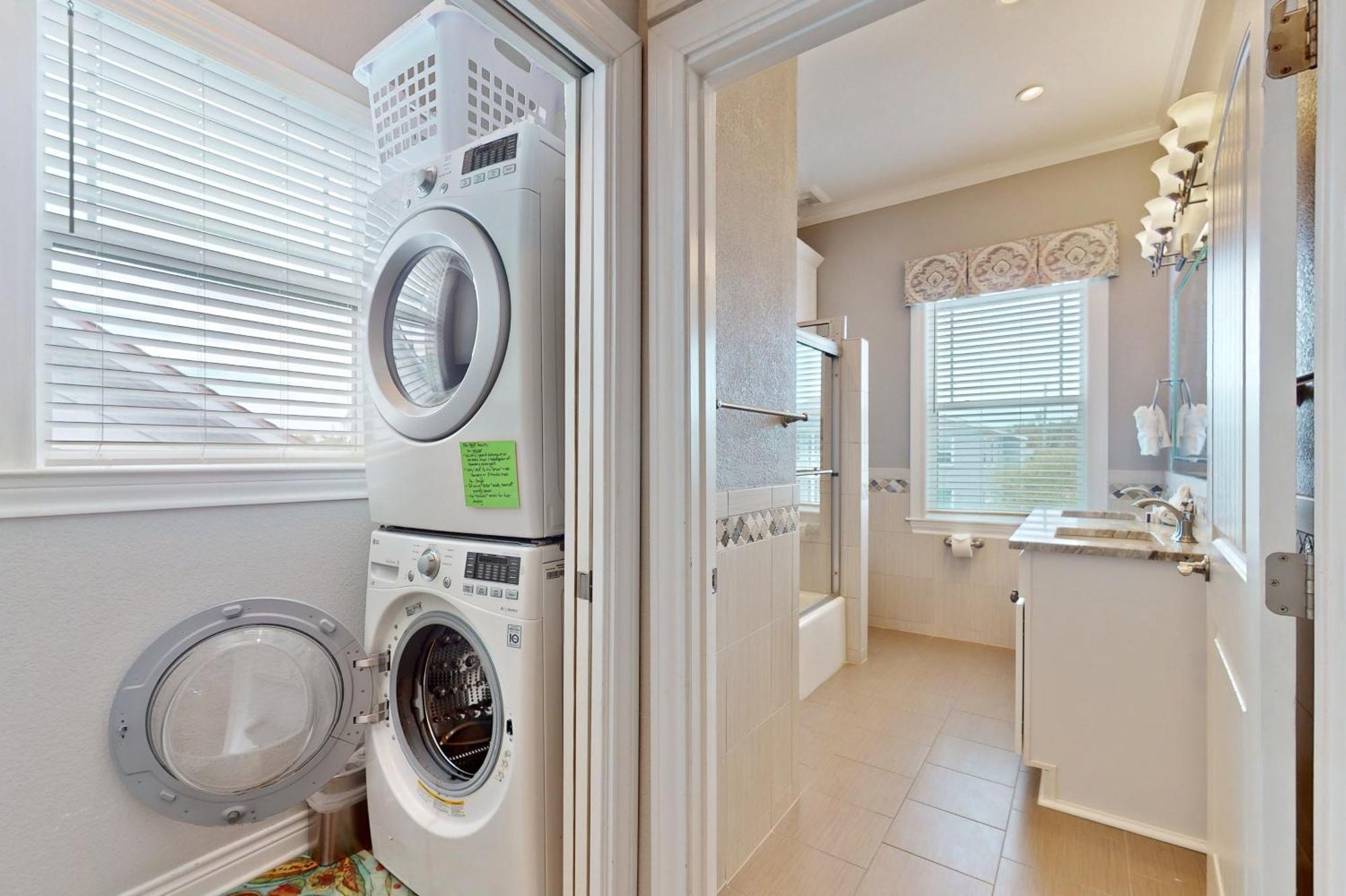 The Beachy & Charming Whale Galveston Room photo